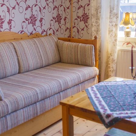 Hallebergs Bed&Breakfast Skara Ngoại thất bức ảnh