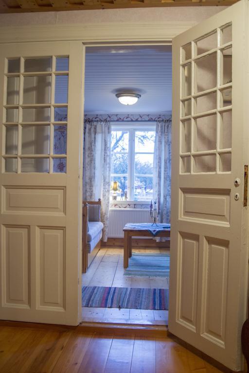 Hallebergs Bed&Breakfast Skara Phòng bức ảnh