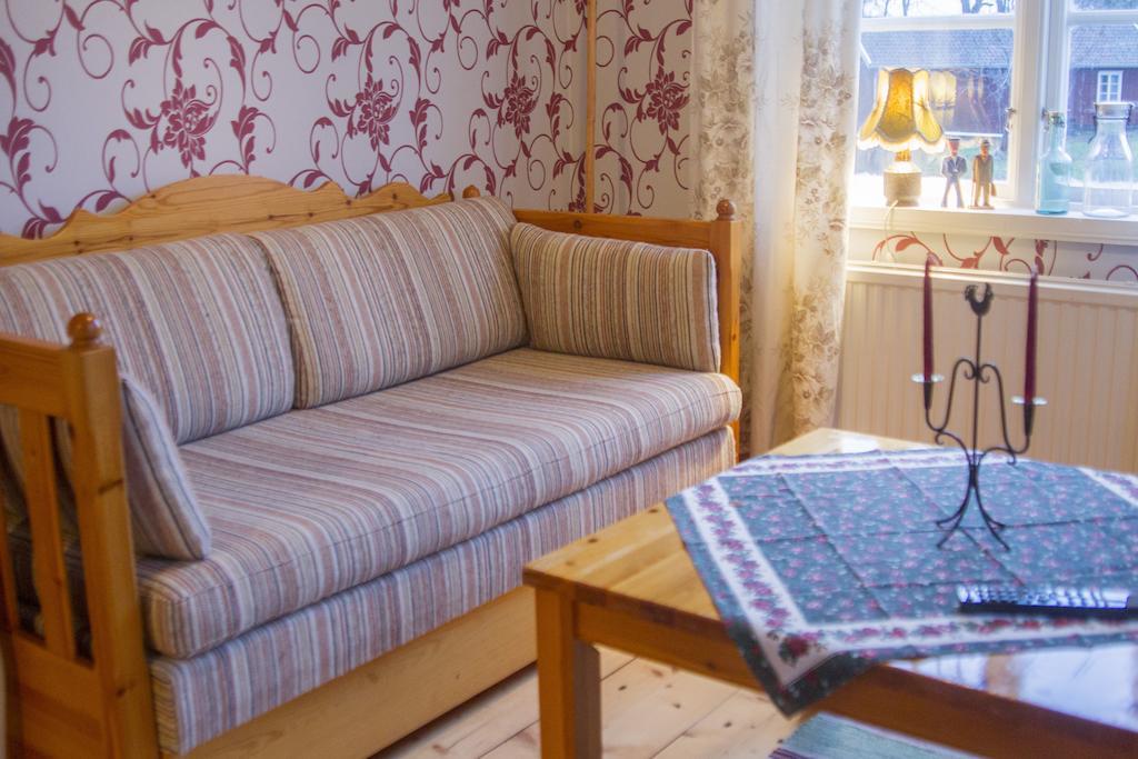 Hallebergs Bed&Breakfast Skara Ngoại thất bức ảnh