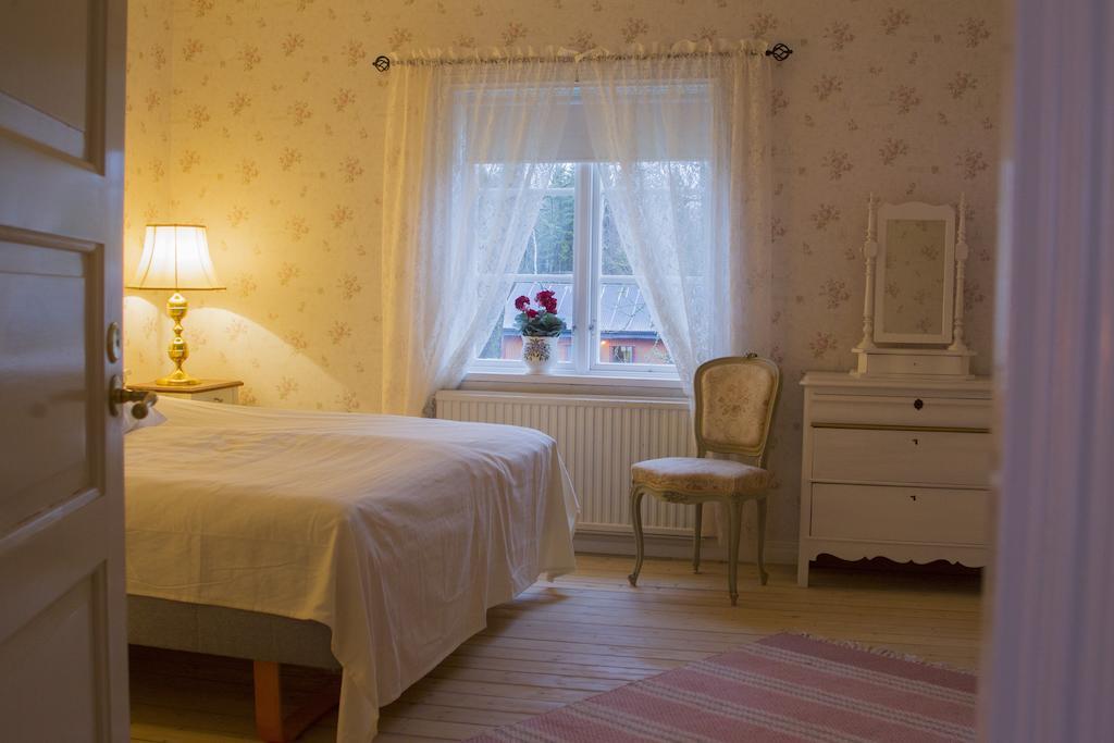 Hallebergs Bed&Breakfast Skara Phòng bức ảnh