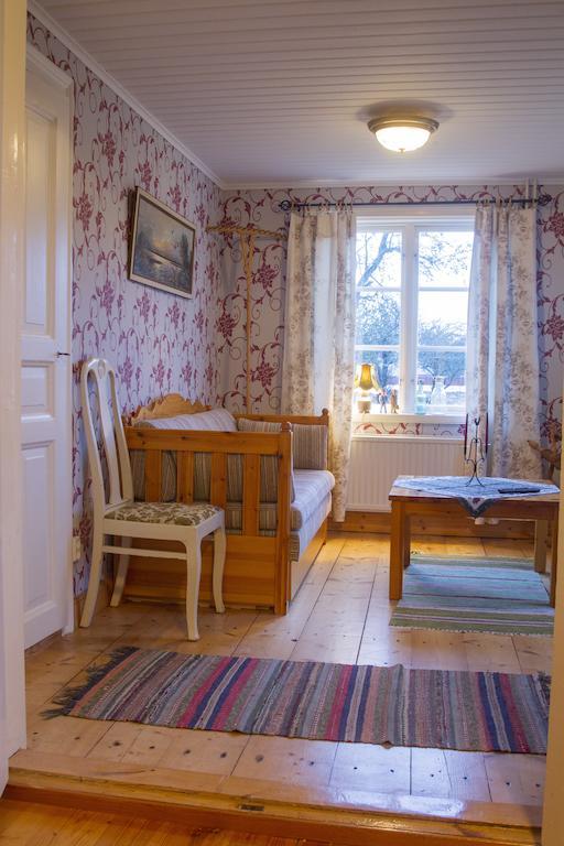 Hallebergs Bed&Breakfast Skara Ngoại thất bức ảnh
