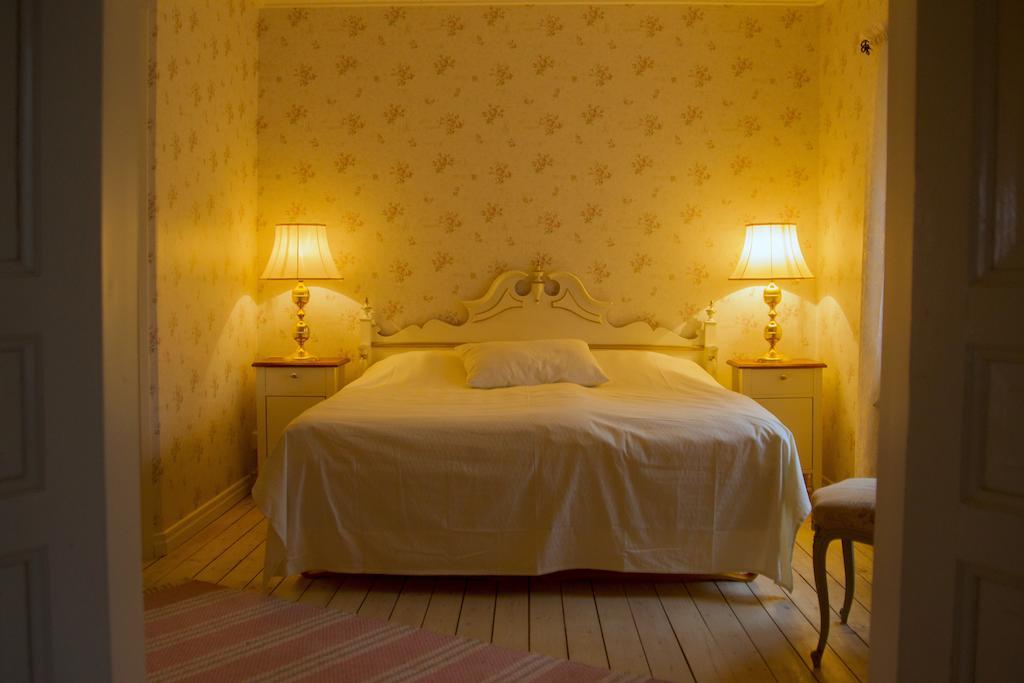 Hallebergs Bed&Breakfast Skara Phòng bức ảnh